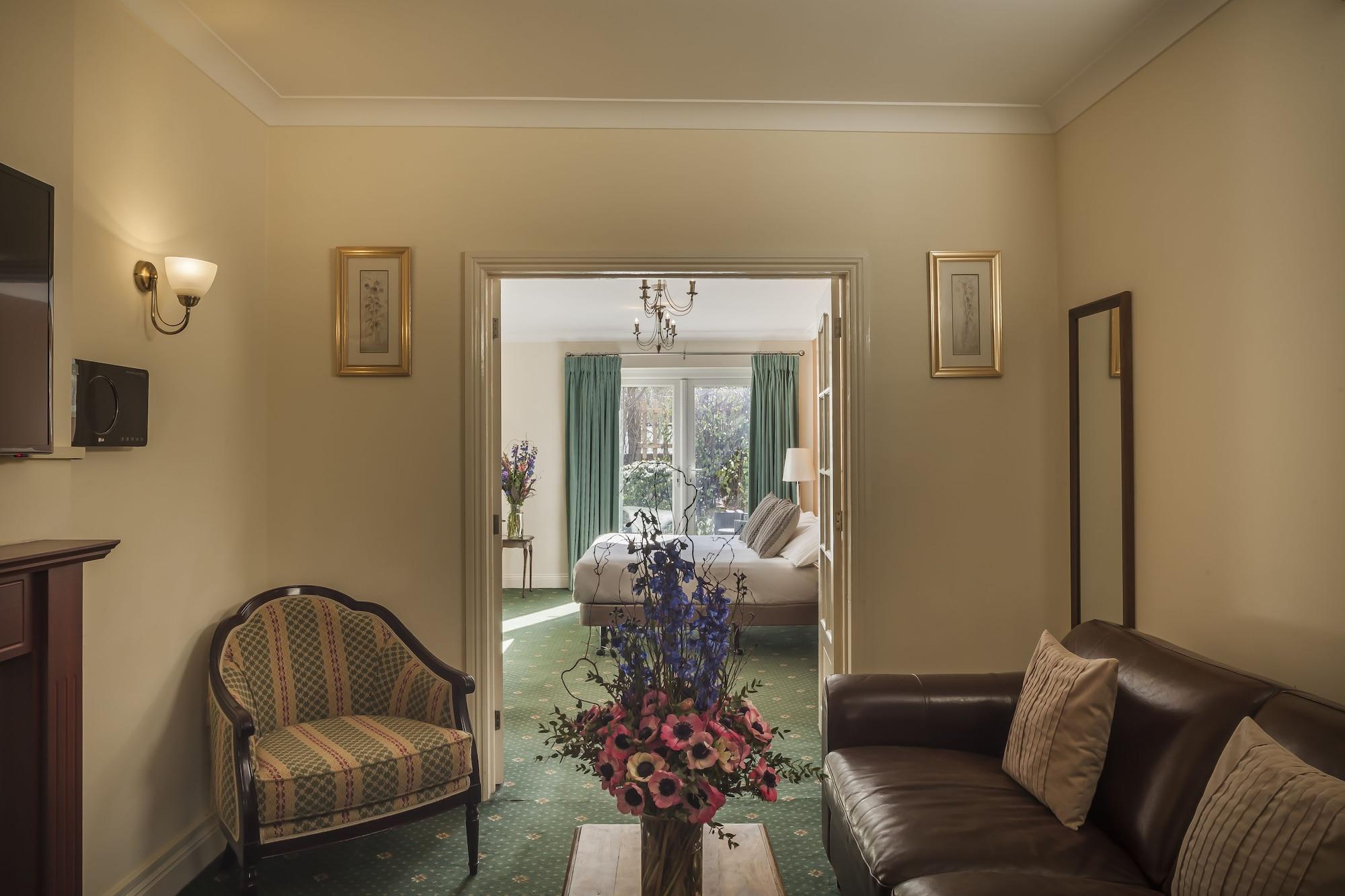Devonshire Park Hotel Eastbourne Bagian luar foto