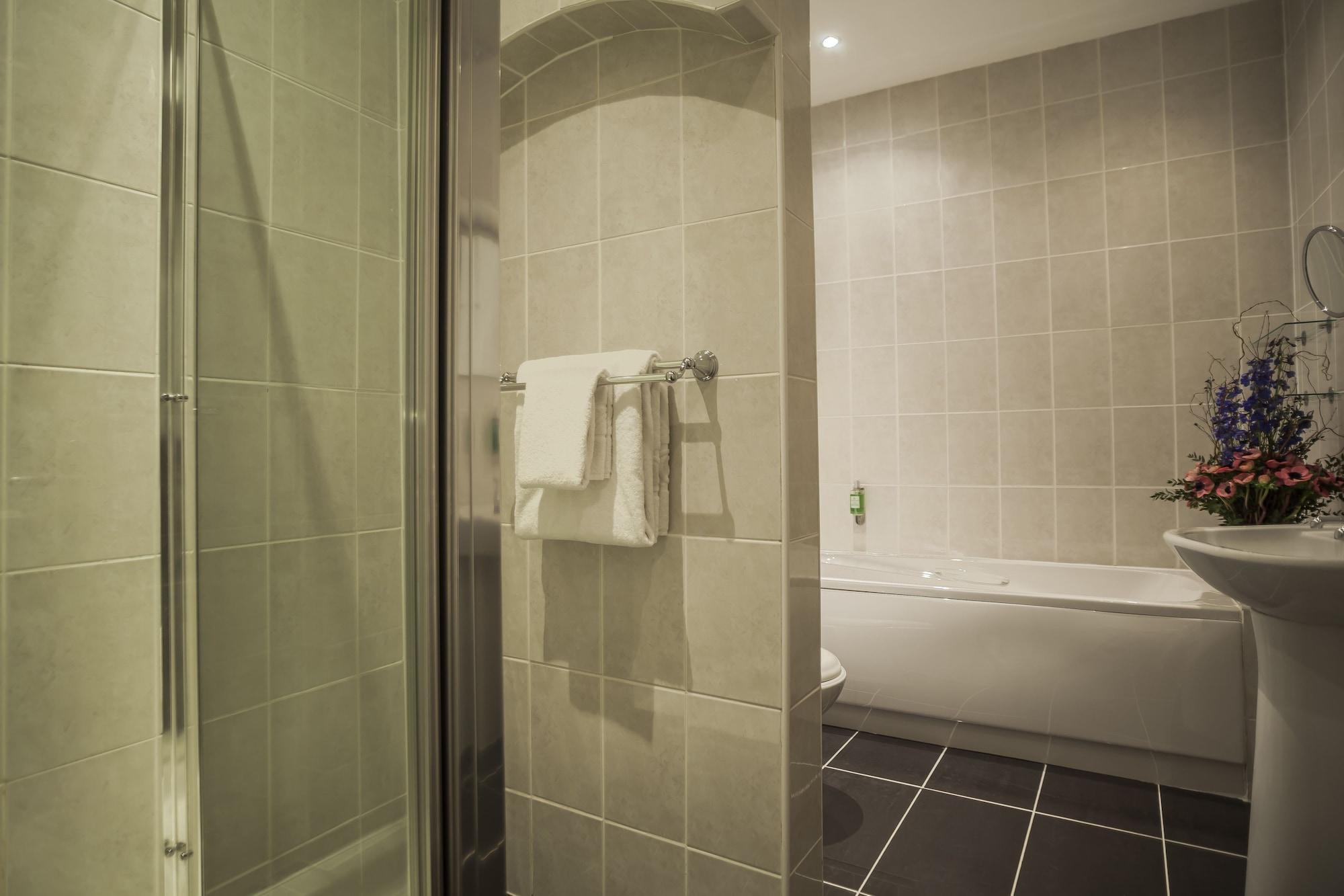 Devonshire Park Hotel Eastbourne Bagian luar foto
