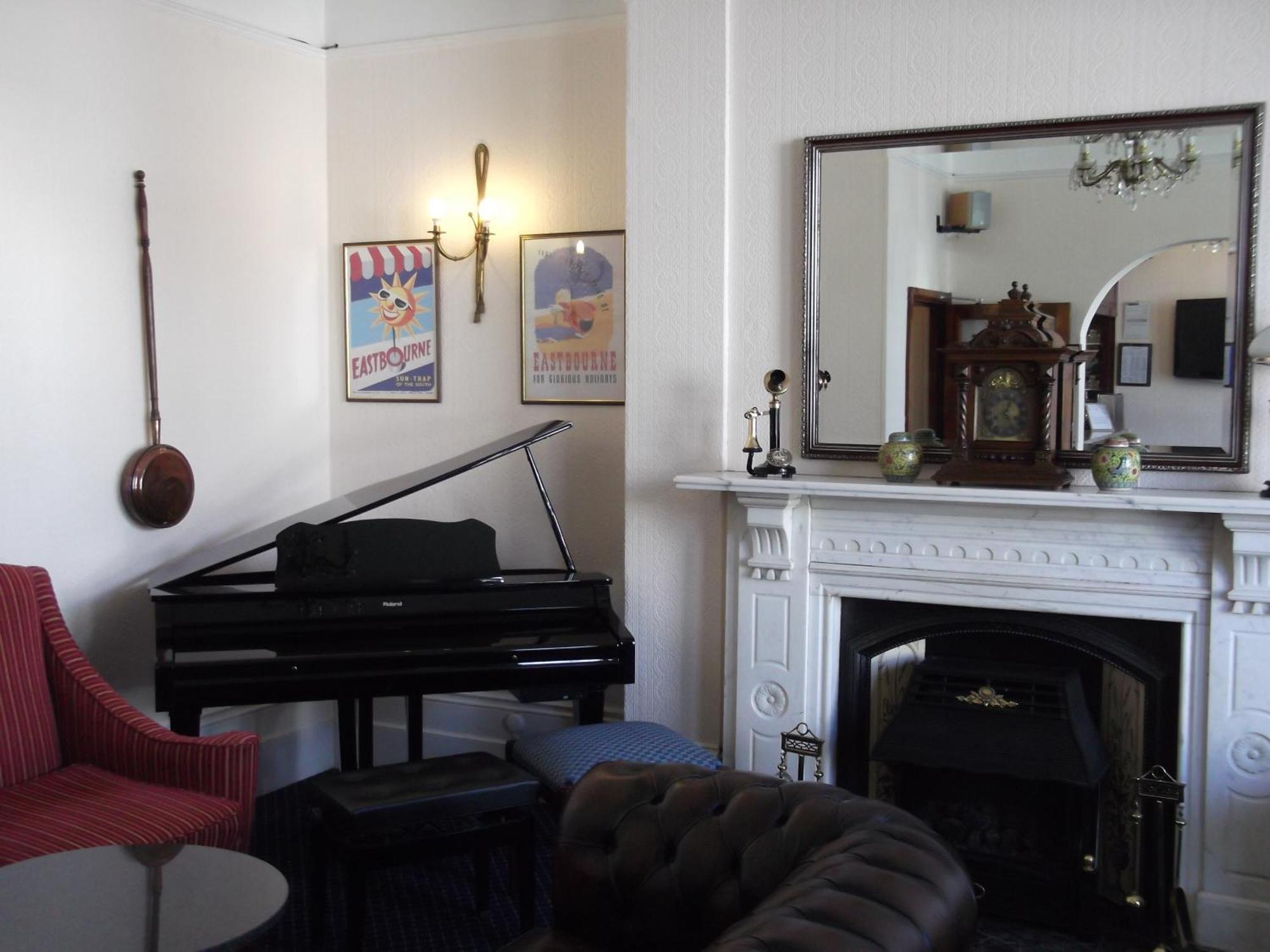 Devonshire Park Hotel Eastbourne Bagian luar foto